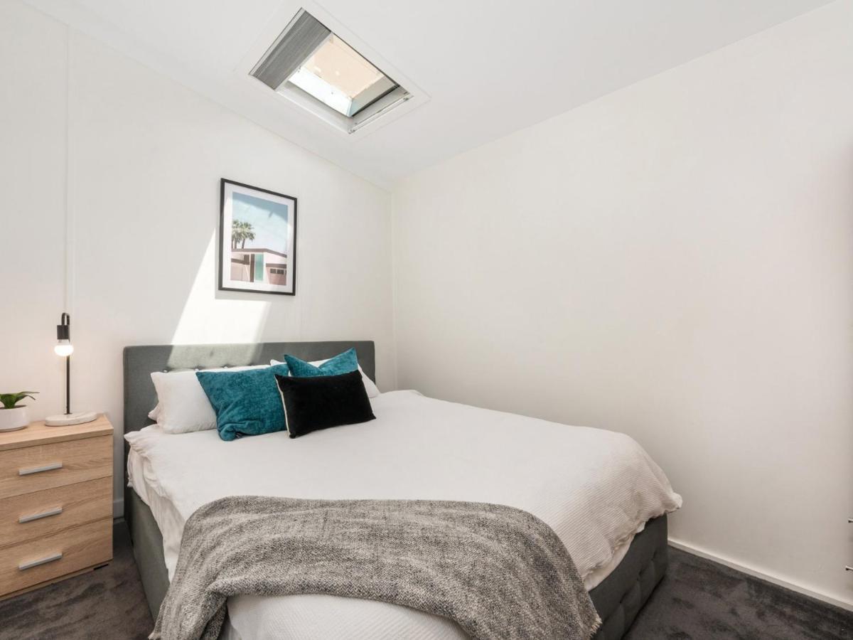 Villa Walk To The Mcg & Aami Park - Free Late Checkout - Great Location & Backyard Melbourne Esterno foto